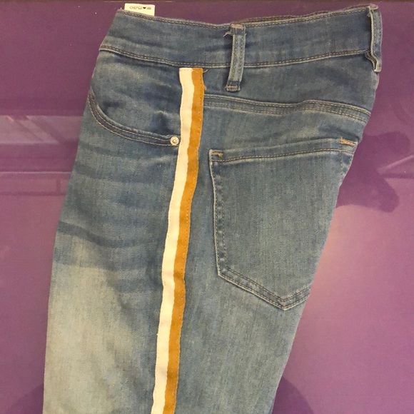 Garage jeans with yellow and white stripe💛🤍 - Picture 2 of 3